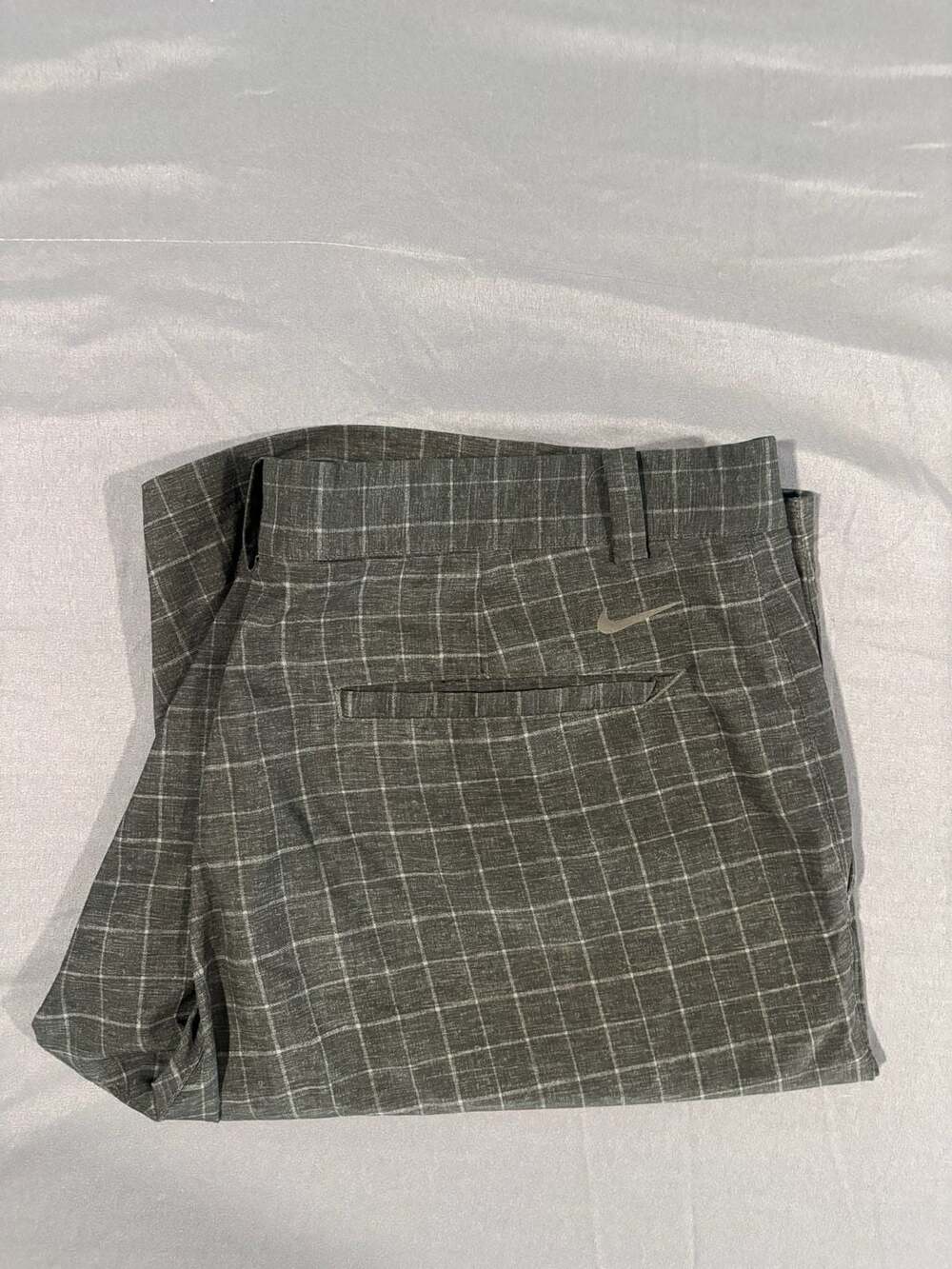 Nike Golf Dri-Fit Tour Performance Black Plaid Flat Front Shorts Men's Size 35
